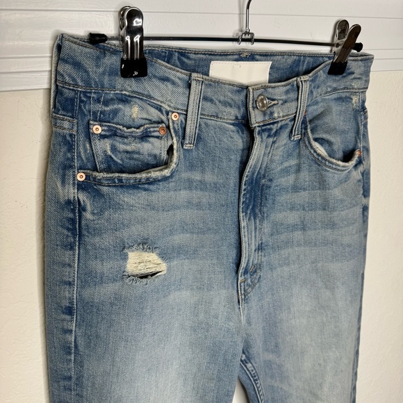 Mother High Waisted Rider Skimp Jeans in The Confession Wash - Picture 2 of 15
